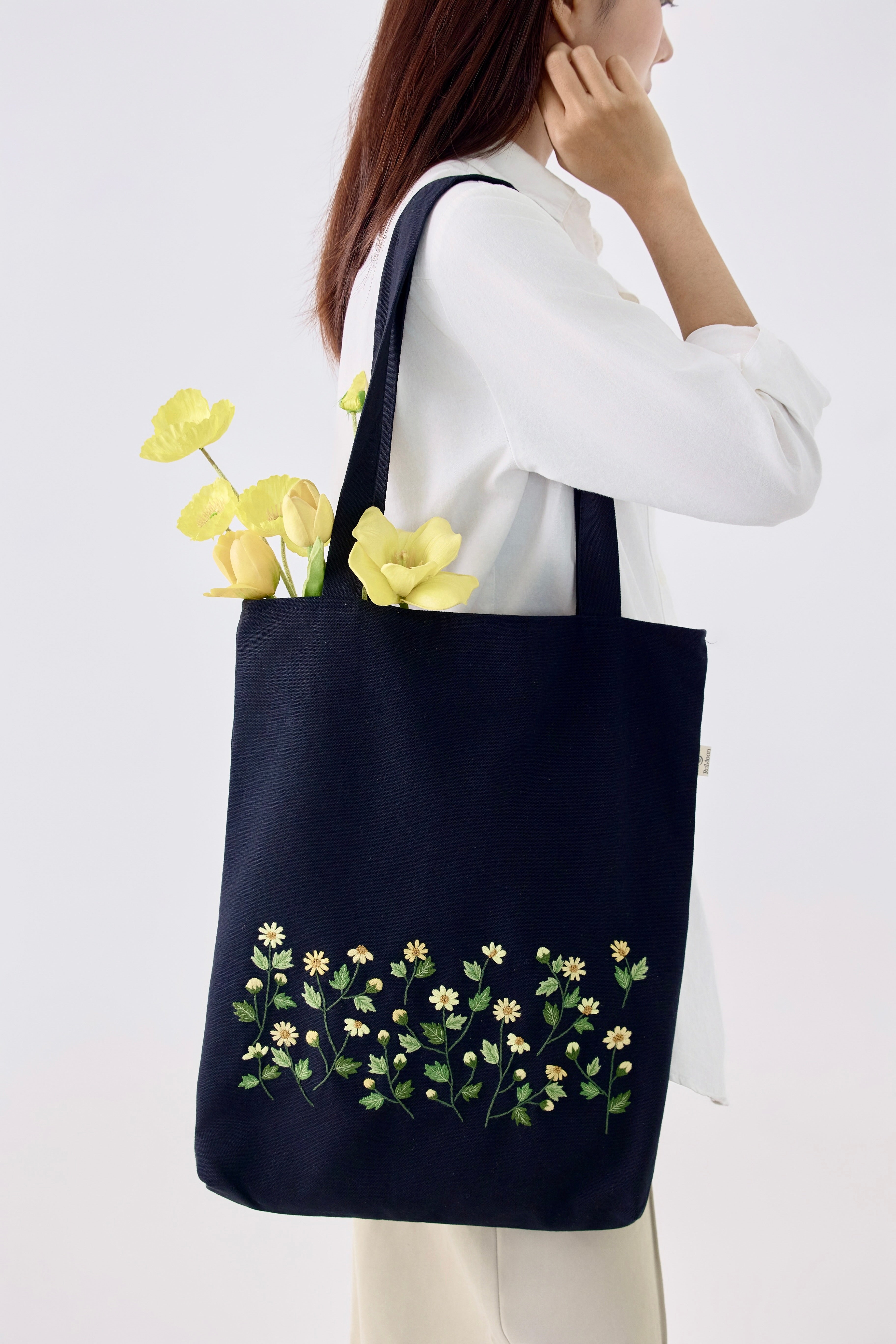 Mountain Flower Field Embroidery Tote Bag Black