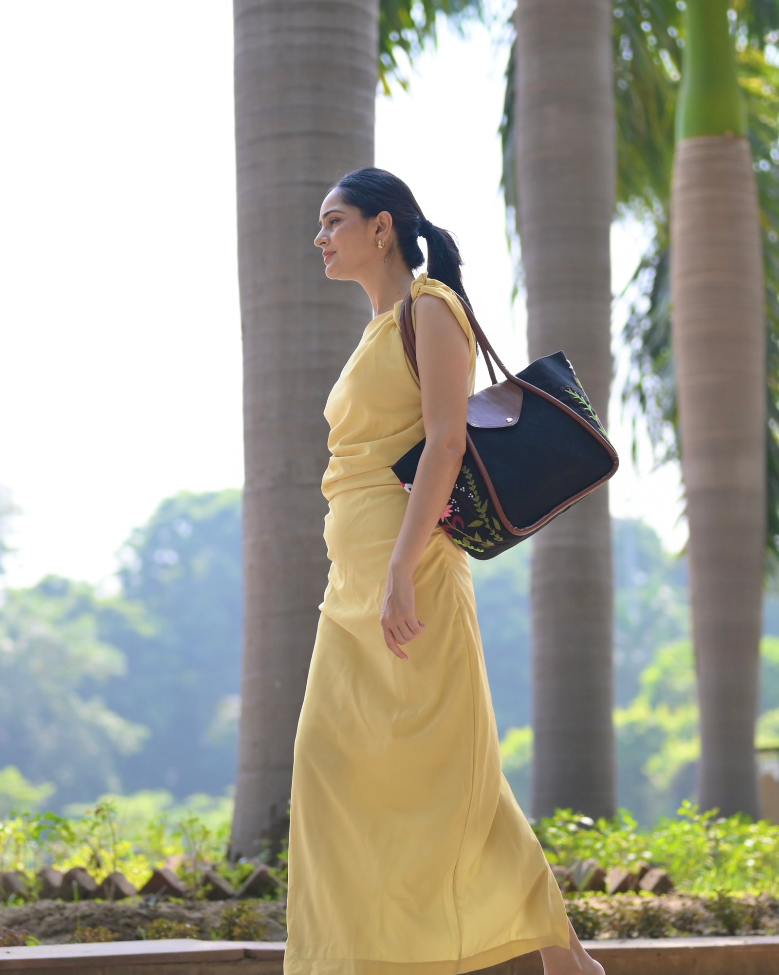 Stichel Alizeh Embroidery Bag Black